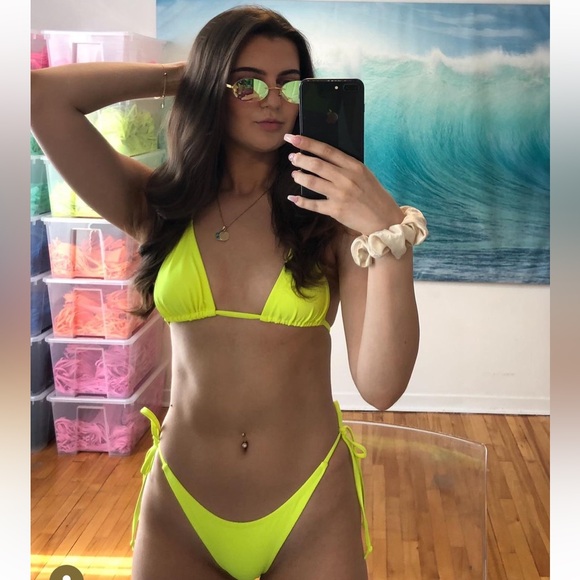 NEW bikini sets 👙⛱️🌊☀️ - Picture 3 of 9